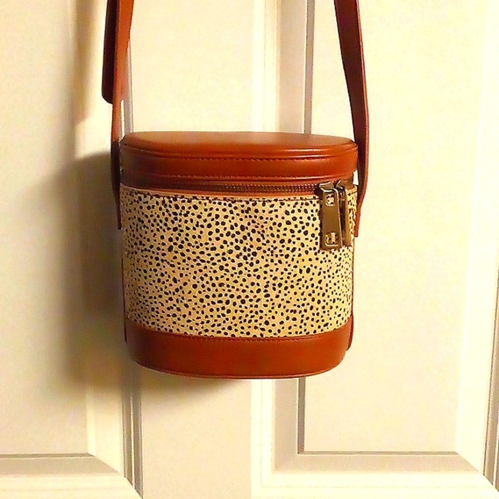 Lulu's leopard print shoulder bag